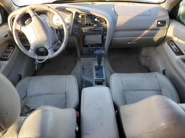 2001 Nissan Pathfinder LE