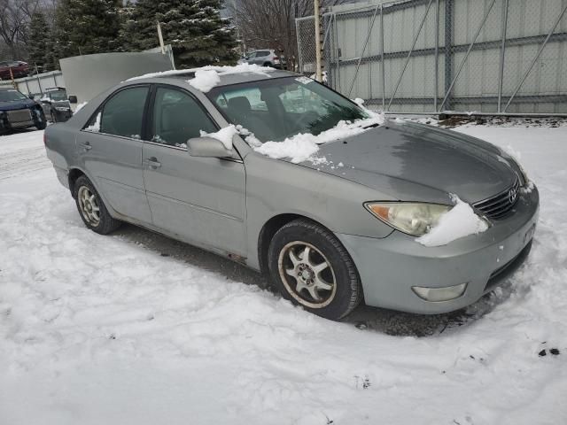 2005 Toyota Camry LE