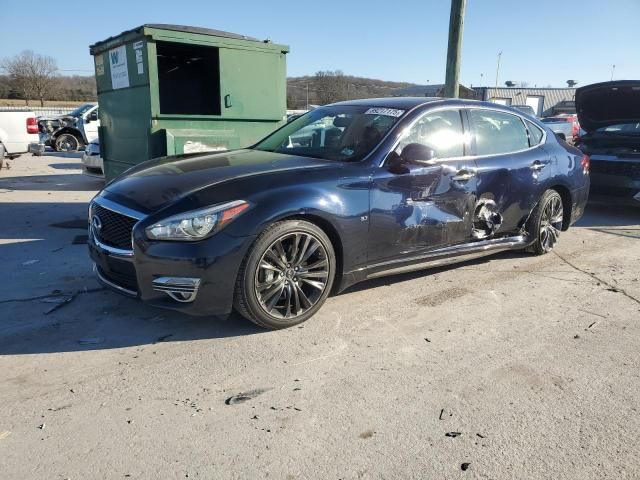 2017 Infiniti Q70 3.7