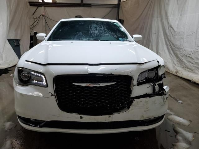 2019 Chrysler 300 S