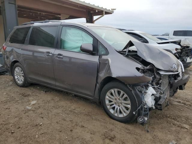 2015 Toyota Sienna XLE