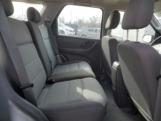 2005 Ford Escape XLS