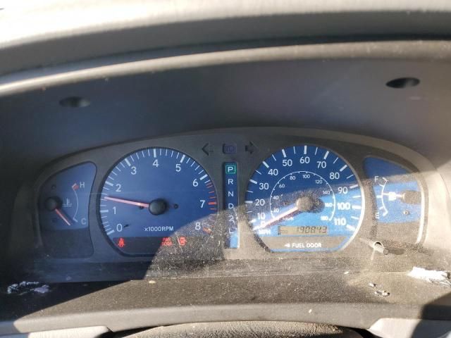 2002 Toyota Sienna LE