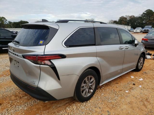 2021 Toyota Sienna XLE