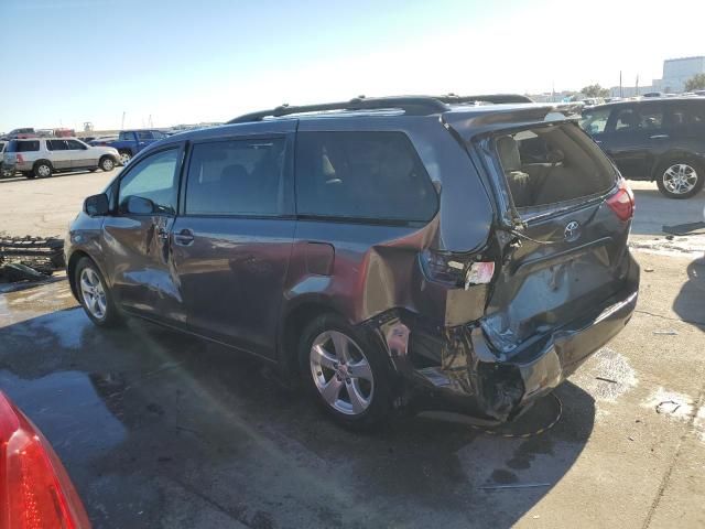 2015 Toyota Sienna LE