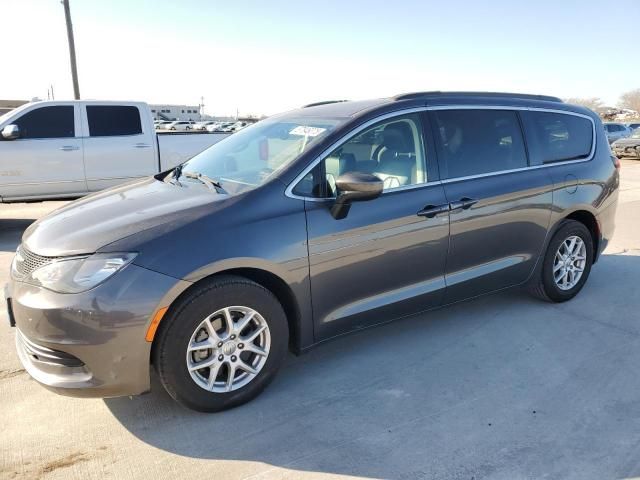 2020 Chrysler Voyager LXI