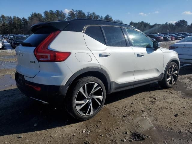 2020 Volvo XC40 T5 R-Design