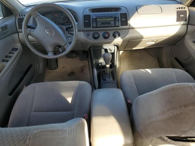 2004 Toyota Camry LE