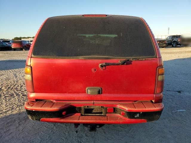 2003 Chevrolet Tahoe C1500