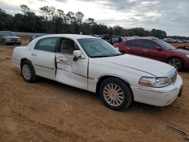 2003 Lincoln Town Car Signature