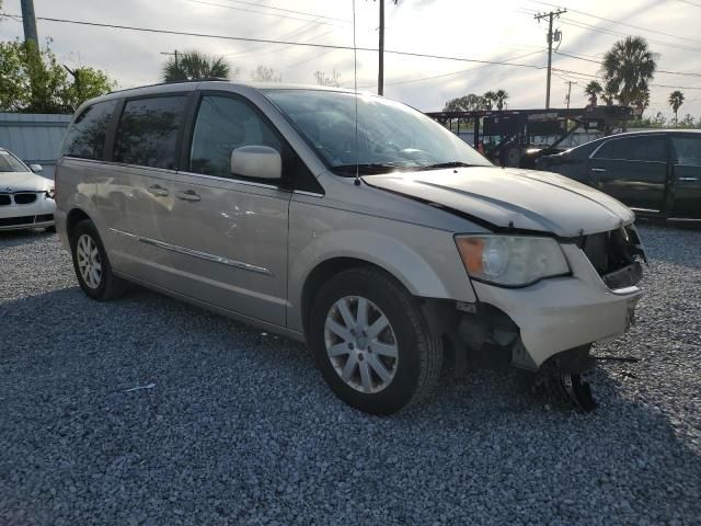 2013 Chrysler Town & Country Touring