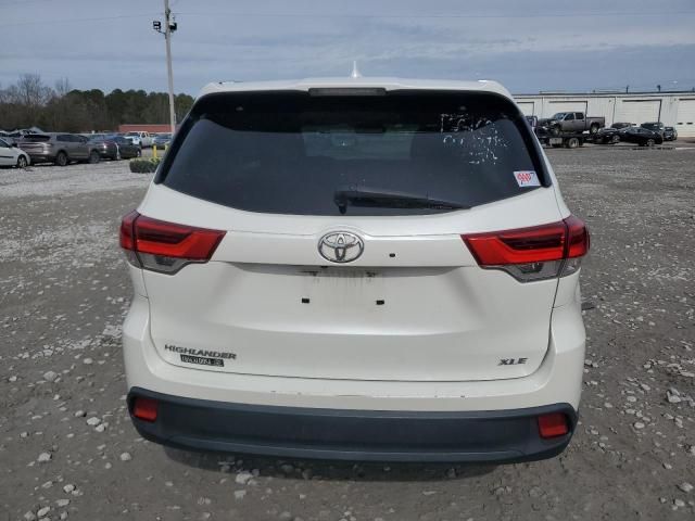 2018 Toyota Highlander SE