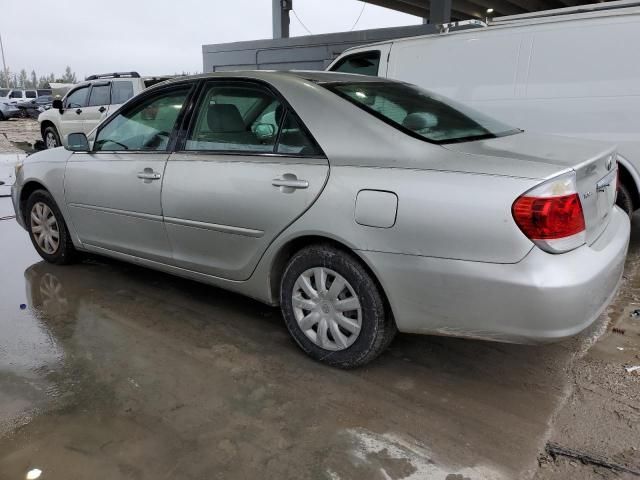 2005 Toyota Camry LE