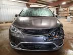 2018 Chrysler Pacifica Hybrid Limited