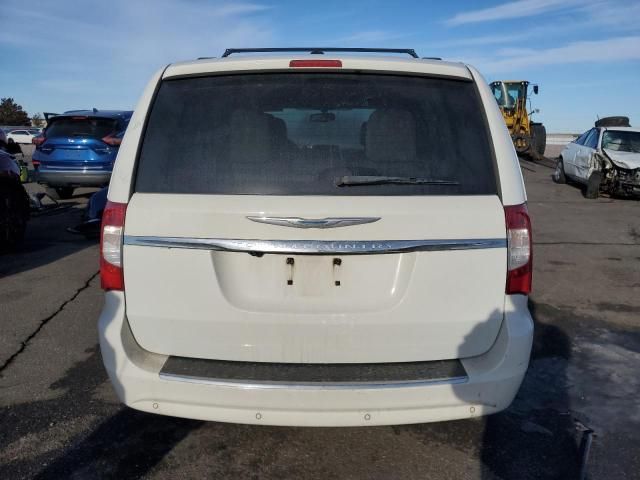 2012 Chrysler Town & Country Touring L