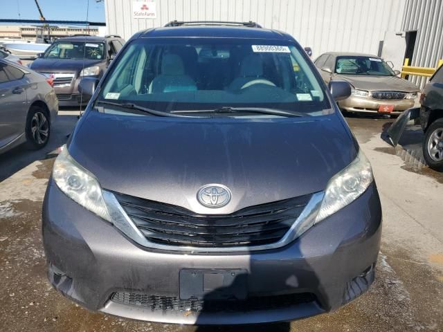 2012 Toyota Sienna LE