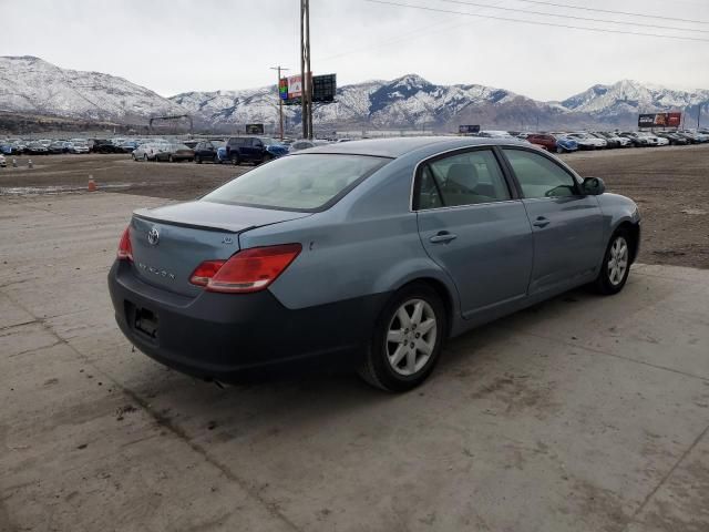 2005 Toyota Avalon XL