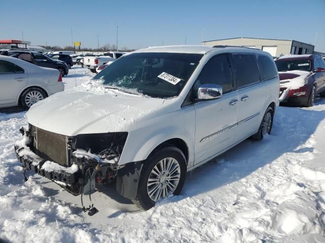 2015 Chrysler Town & Country Touring L