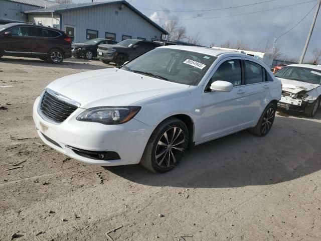 2013 Chrysler 200 Touring