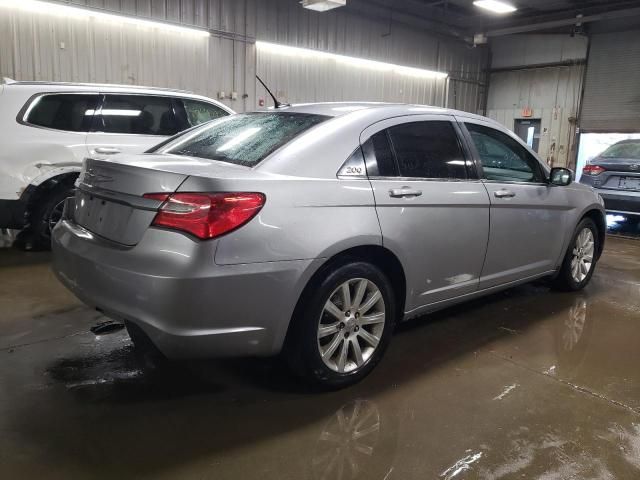 2013 Chrysler 200 Touring