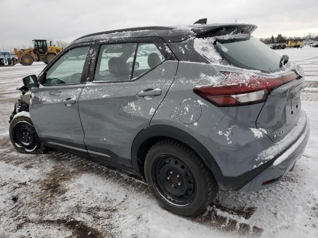 2021 Nissan Kicks SR