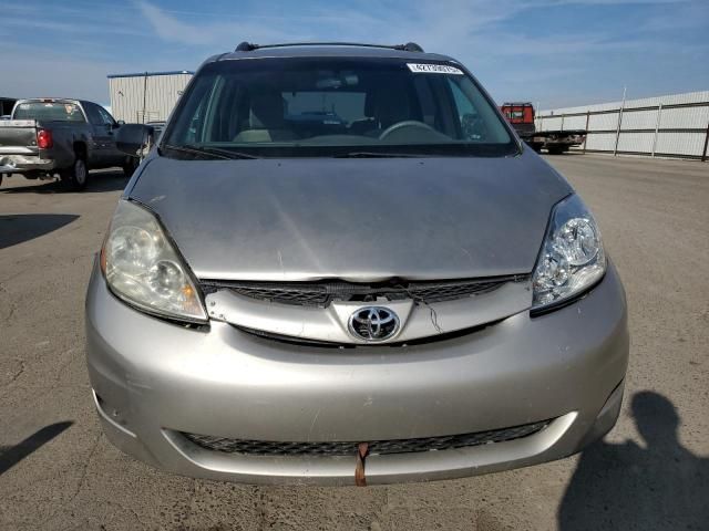 2009 Toyota Sienna CE