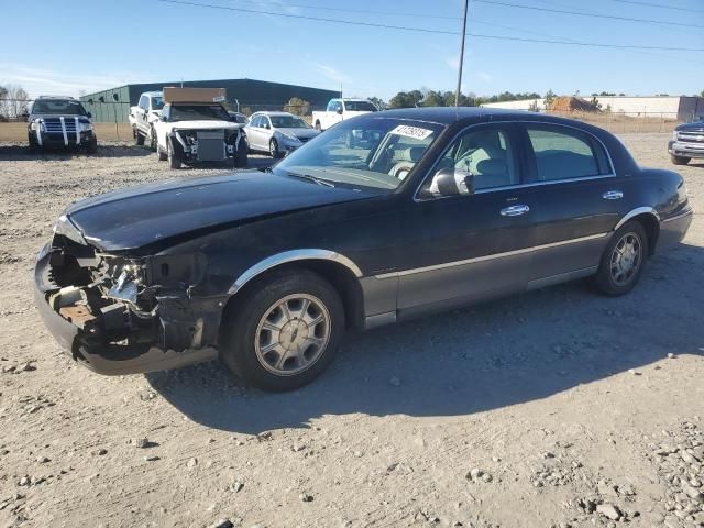 2002 Lincoln Town Car Signature