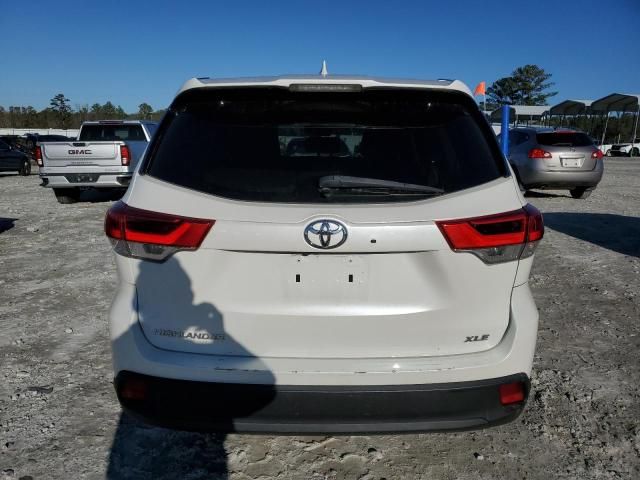 2018 Toyota Highlander SE