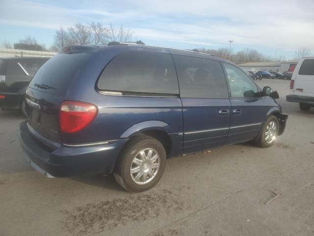 2005 Chrysler Town & Country Limited