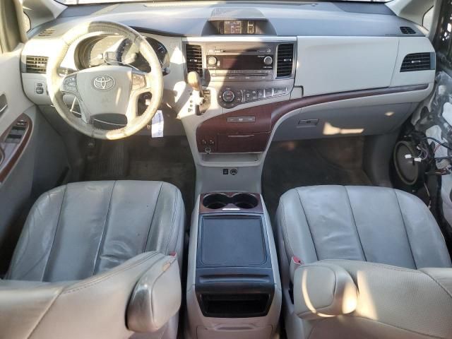 2013 Toyota Sienna XLE