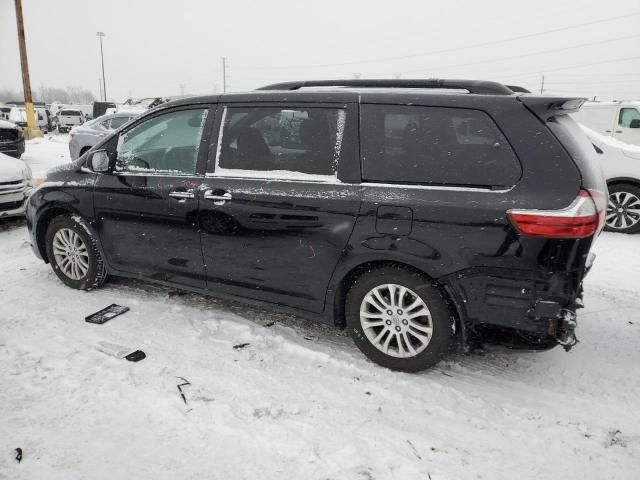 2015 Toyota Sienna XLE