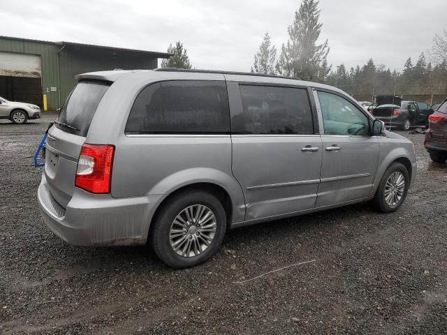 2014 Chrysler Town & Country Touring L