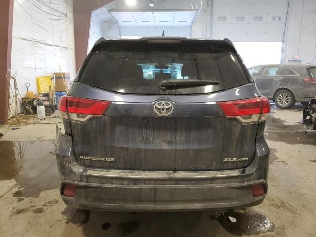 2017 Toyota Highlander SE