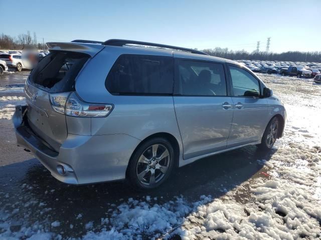 2017 Toyota Sienna SE