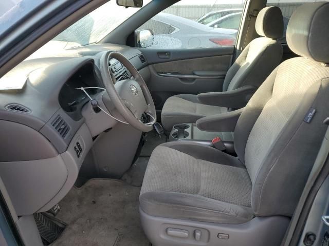 2007 Toyota Sienna CE