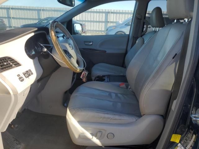 2011 Toyota Sienna XLE