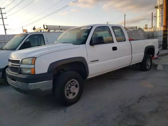 2005 Chevrolet Silverado C2500 Heavy Duty