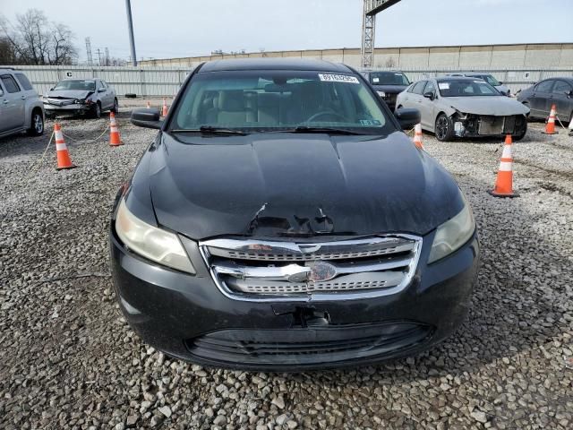 2010 Ford Taurus SE