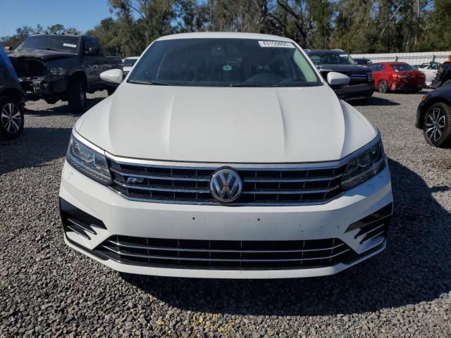 2017 Volkswagen Passat R-Line