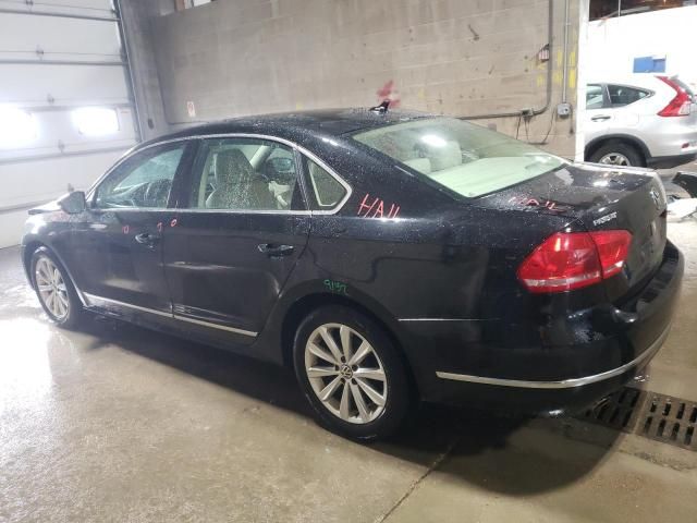 2012 Volkswagen Passat SEL