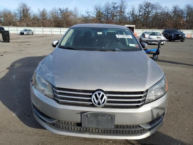 2013 Volkswagen Passat S