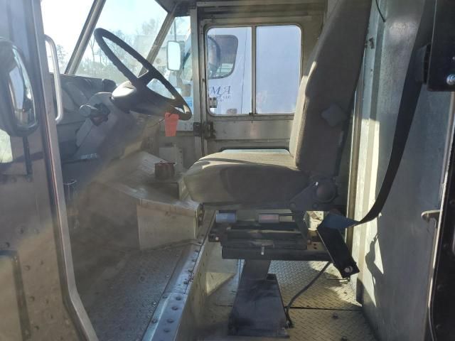 2008 Freightliner Chassis M Line WALK-IN Van