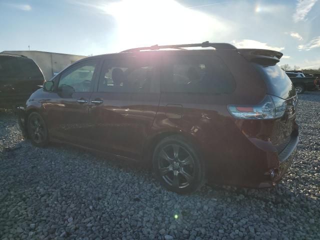 2017 Toyota Sienna SE