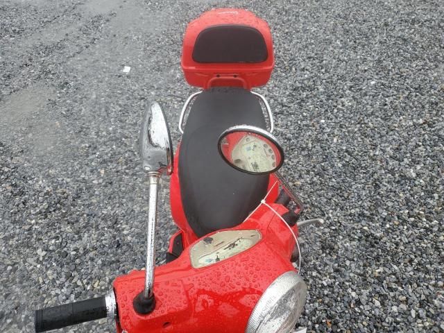 2011 Piaggio 2011 Vespa LX 150IE