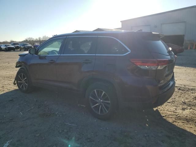 2017 Toyota Highlander SE