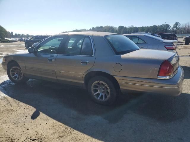 2001 Ford Crown Victoria LX