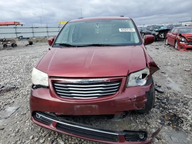 2013 Chrysler Town & Country Touring