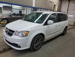 Lots with Bids for sale at auction: 2017 Dodge Grand Caravan SXT