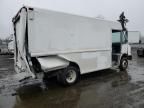 1999 Freightliner Chassis M Line WALK-IN Van