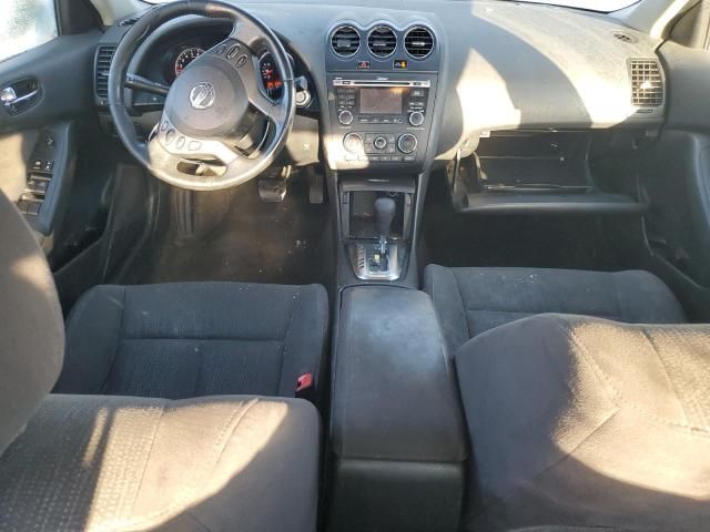 2010 Nissan Altima Base